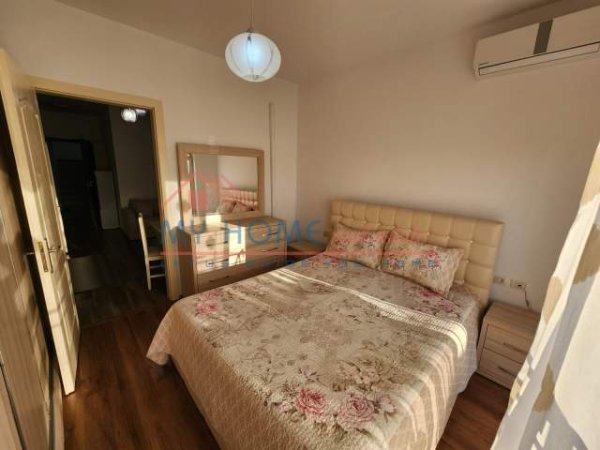 Tirane, jepet me qera apartament 2+1+BLK Kati 4, 65 m² 400 Euro (THANOS ZIKO)