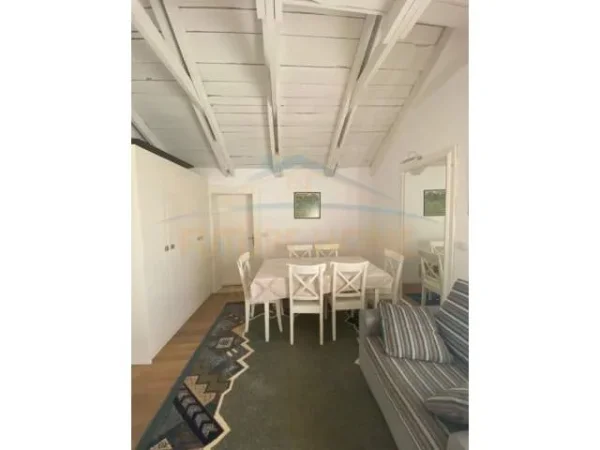 Tirane, jepet me qera apartament 1+1 Kati 6, 50 m² 450 Euro (Rruga e Dibres)