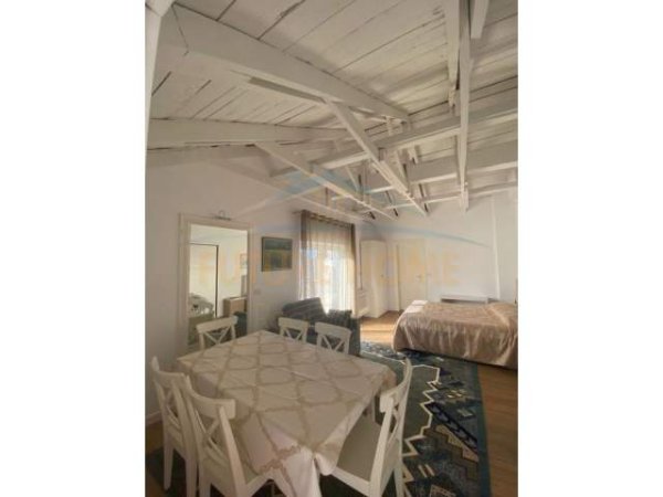 Tirane, jepet me qera apartament 1+1 Kati 6, 50 m² 450 Euro (Rruga e Dibres)