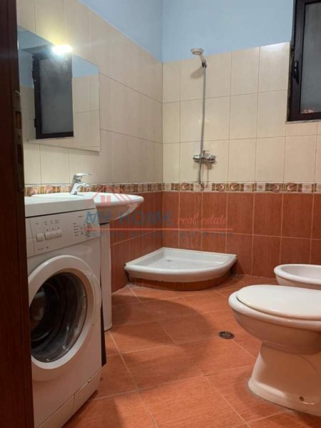 Tirane, jepet me qera apartament 1+1+BLK 67 m² 48.000 Leke (asim vokshi)