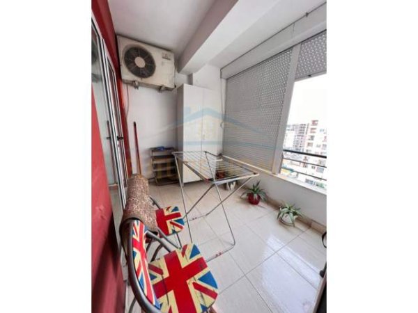 Tirane, shitet apartament 1+1+BLK Kati 8, 60 m² 53.500 Euro (Unaza e Re)