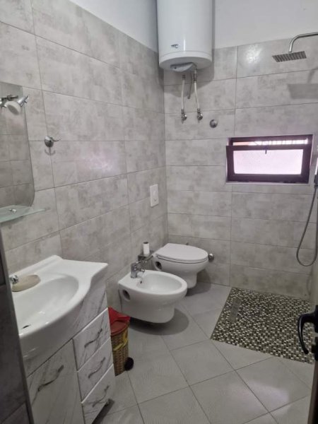 Tirane,Me qera apartament 3+1+BLK Kati 3, 120 m² 355 Euro Bulevardi Ri