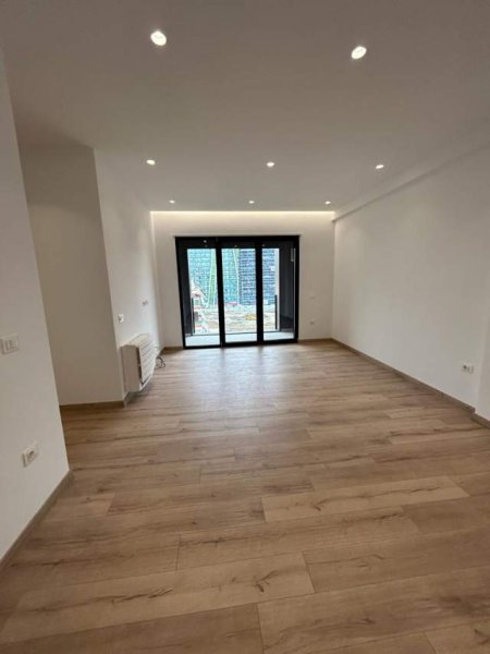 Tirane, jepet me qera apartament 2+1 Kati 4, 100 m² 1.300 Euro