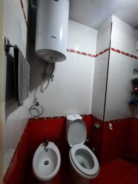 Tirane, jepet me qera apartament 2+1+BLK Kati 4, 100 m² 450 Euro (Selvia (Black Diamond))