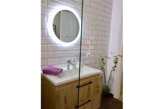 Tirane, jepet me qera apartament 1+1 Kati 3, 60 m² 400 Euro (Siri Kodra)