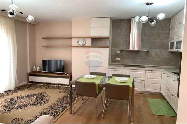 Tirane, jepet me qera apartament 2+1 Kati 6, 115 m² 450 Euro (Rruga Pjeter Budi - Qytet Studenti - Rruga e Elbas)