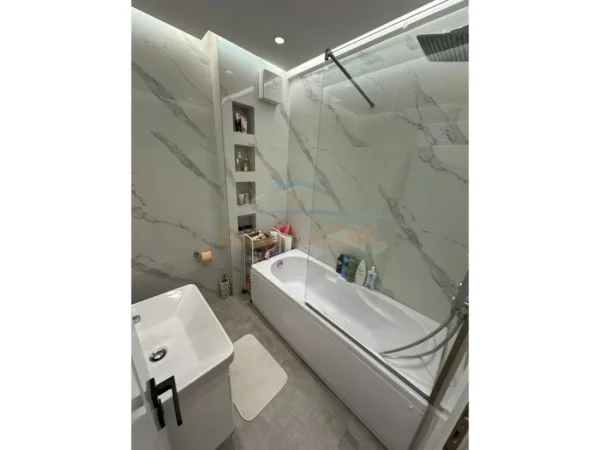 Tirane, shitet apartament 2+1 Kati 2, 77 m² 179.000 € (Kodra e Diellit)