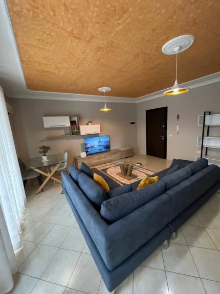 Tirane, jepet me qera apartament 1+1+Ballkon Kati 2, 80 m² (Liqeni i Thate, Rruga Peti)