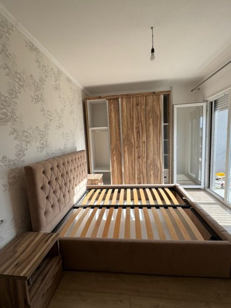 Tirane, jepet me qera apartament 2+1 Kati 2, 90 m² 500 € (Univers City, prane Qtu-se)