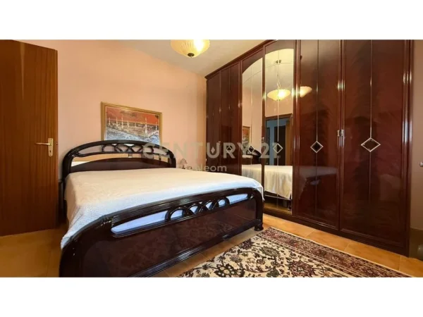 Tirane, shes apartament 2+1 Kati 6, 135 m² 260.000 € (Medar Shtylla)