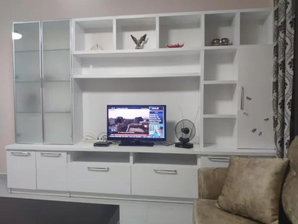 Tirane, jepet me qera apartament 2+1 Kati 3, 75 m² 49,000 leke (Prane fushes se Ali Demit)