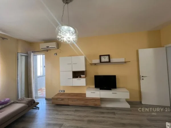 Tirane, jepet me qera apartament 2+1 Kati 5, 90 m² 550 € (Bar Artisti)