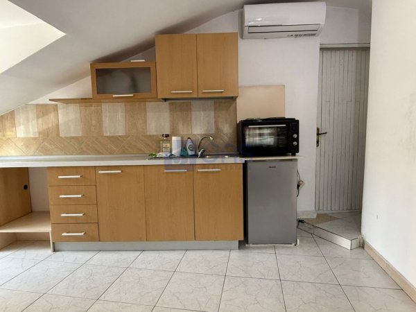 Tirane, jepet me qera garsonier 1+1 Kati 3, 40 m² 390 € (Stadiumi Air Albania)