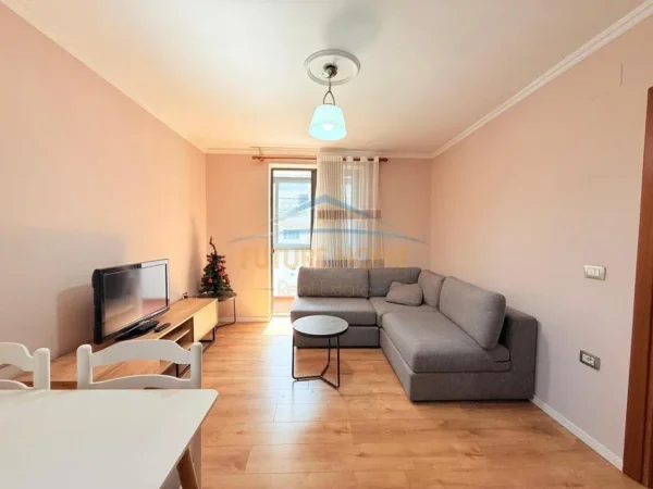 Tirane, shitet apartament 2+1 Kati 2, 76 m² 140.000 € (Brryli)