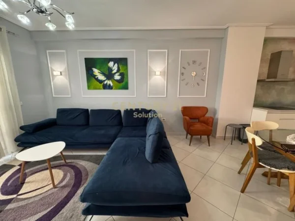 Tirane, jepet me qera apartament 2+1 Kati 4, 120 m² 600 € (Rrethrrotullimi Astirit)