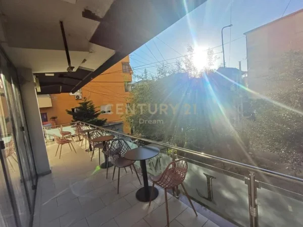 Tirane, shes ambjent biznesi Kati 1, 150 m² 350.000 € 