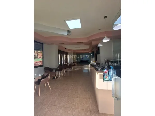 Tirane, shes ambjent biznesi Kati 1, 150 m² 350.000 € 