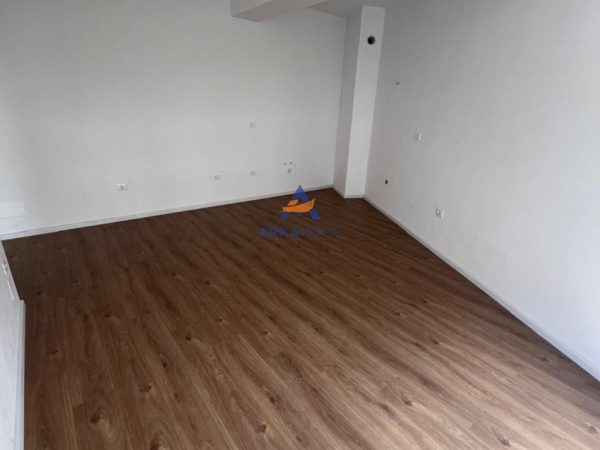 Tirane, shitet apartament 1+1+Ballkon Kati 5, 60 m² 96.000 € (ALI DEMI)