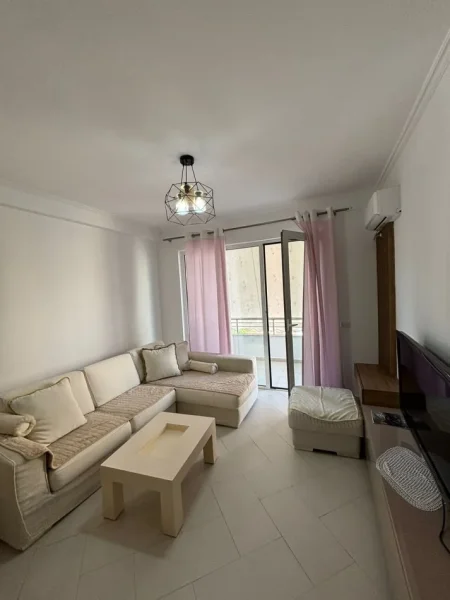 Tirane, jepet me qera apartament 2+1 Kati 2, 100 m² 500 € (kodra e diellit)