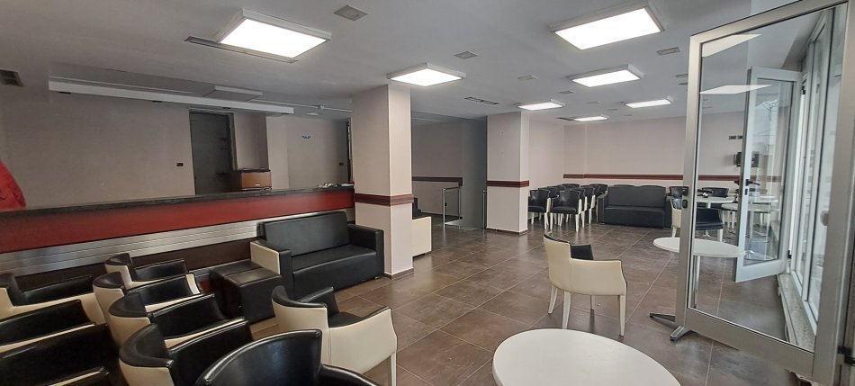 Durres, shitet ambjent biznesi Kati 0, 130 m² 200.000 € (Ujesjellesi)