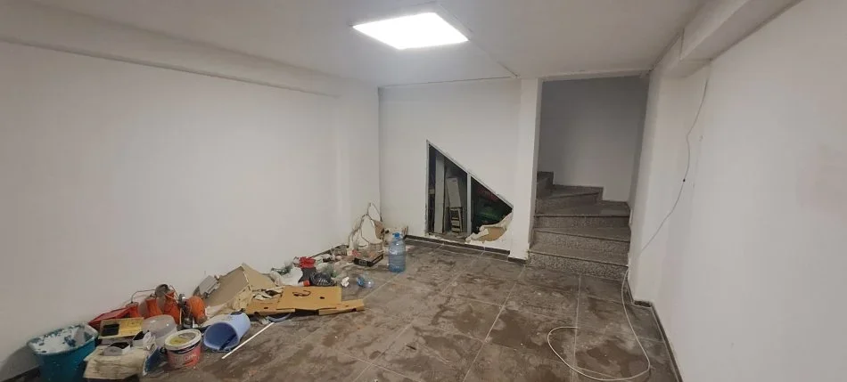 Durres, jepet me qera ambjent biznesi Kati 0, 130 m² 600 € (UKD)