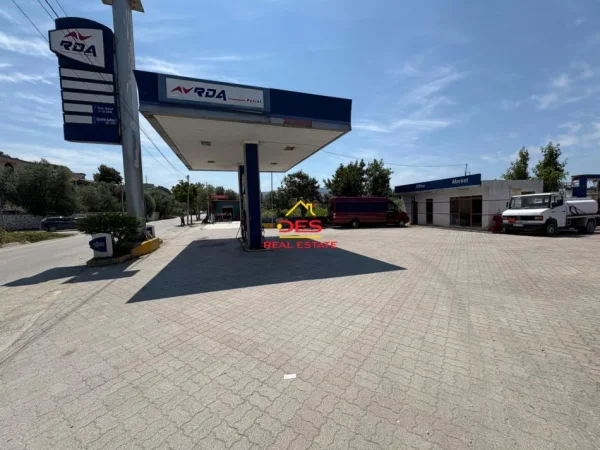Vlore, shitet ambjent biznesi Kati 0, 646 m² 400.000 € (Rruga Demokracia)