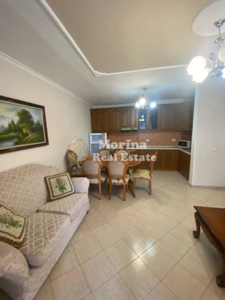 Tirane, jepet me qera apartament 1+1 Kati 5, 60 m² 360 € (Oxhaku-prane QSUT)