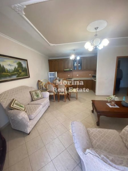 Tirane, jepet me qera apartament 1+1 Kati 5, 60 m² 360 € (Oxhaku-prane QSUT)