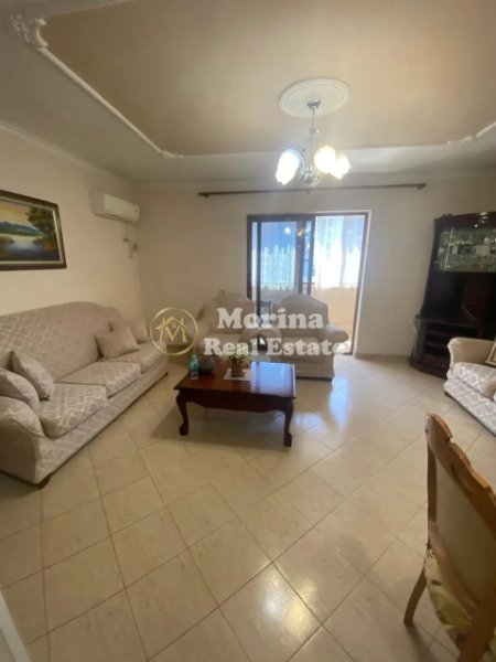 Tirane, jepet me qera apartament 1+1 Kati 5, 60 m² 360 € (Oxhaku-prane QSUT)
