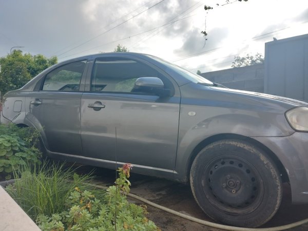 Tirane, shes makine CHEVROLET AVEO Benzin+Gaz, gri metalizato 20.000 km 170.001 €