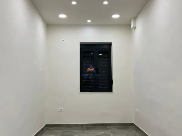 Tirane, shitet ambjent biznesi Kati 0, 70 m² 495.000 € (STADIUMI DINAMO)
