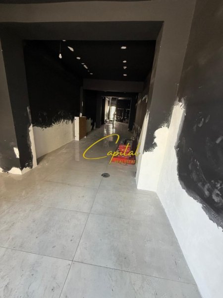 Tirane, jepet me qera ambjent biznesi Kati 2, 290 m² 7.000 € (ISH BLLOKU)