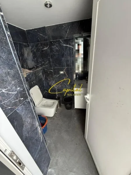 Tirane, jepet me qera ambjent biznesi Kati 2, 290 m² 7.000 € (ISH BLLOKU)