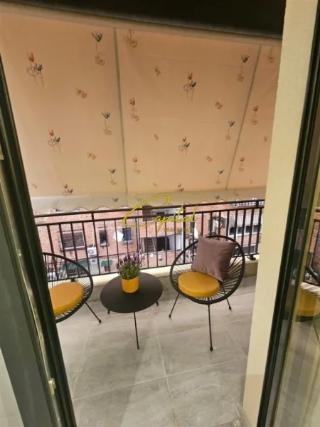 Tirane, shitet apartament 2+1 Kati 3, 106 m² 265.000 € (PAZARI I RI)