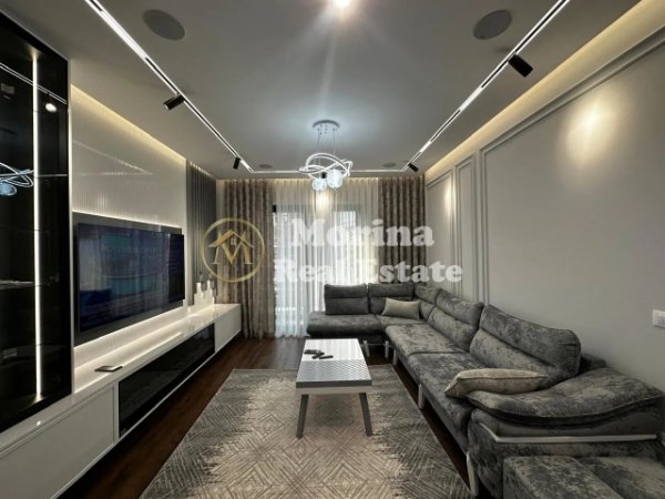 Tirane, jepet me qera apartament 2+1 Kati 4, 115 m² 1.000 € (Farmacia 10-Kompleksi Arlis)
