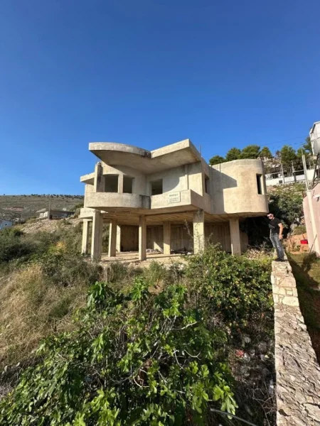 Sarande, shitet Vile 2 Katshe , 364 m² 200.000€ Janaq Kumi)