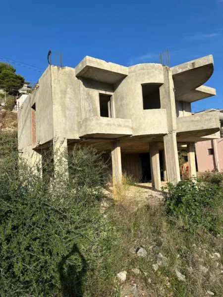 Sarande, shitet Vile 2 Katshe , 364 m² 200.000€ Janaq Kumi)