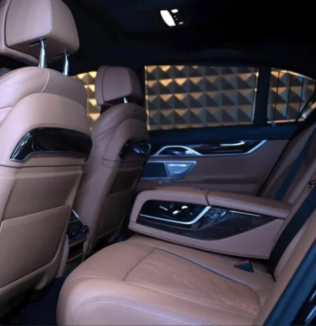 Tirane, shitet makine Bmw 730D Nafte, e zeze automatik Klima 100 km 64.000 €