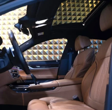 Tirane, shitet makine Bmw 730D Nafte, e zeze automatik Klima 100 km 64.000 €