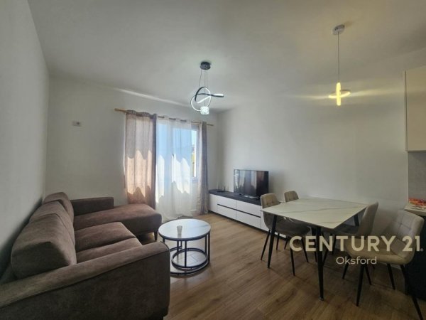 Tirane, shitet apartament 3+1 Kati 9, 104 m² 175.000 € 