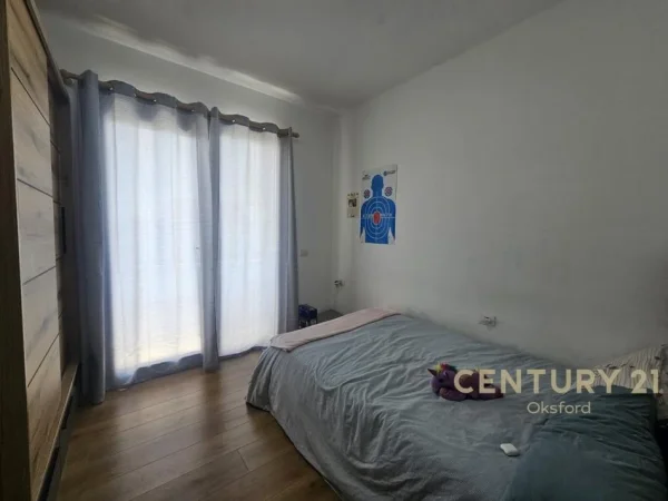 Tirane, shitet apartament 3+1 Kati 9, 104 m² 175.000 € 