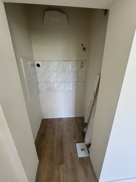 Tirane, shes apartament 2+1+Ballkon Kati 4, 76 m² 155.000 € (Rr. Mine peza prane prokurorise)