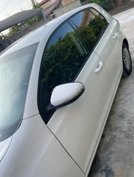 Vlore, shitet makine Golf 6 Benzin+Gaz, e bardhë manuale Klima 200.000 km 5.000 €