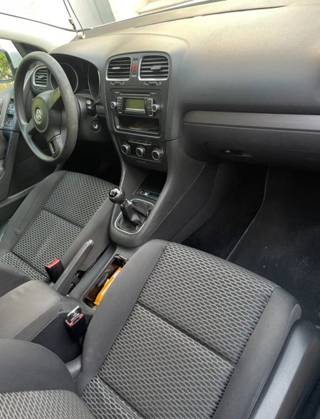 Vlore, shitet makine Golf 6 Benzin+Gaz, e bardhë manuale Klima 200.000 km 5.000 €