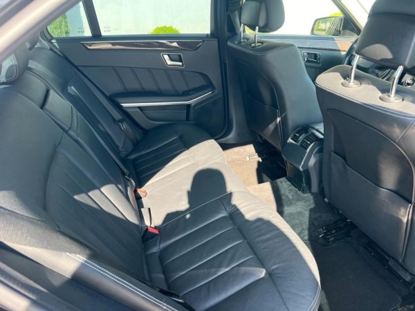 E 212 - 200 BENZINE + GAZ 👉 2011 👈 Kambio AUTOMATIKE 9.400€