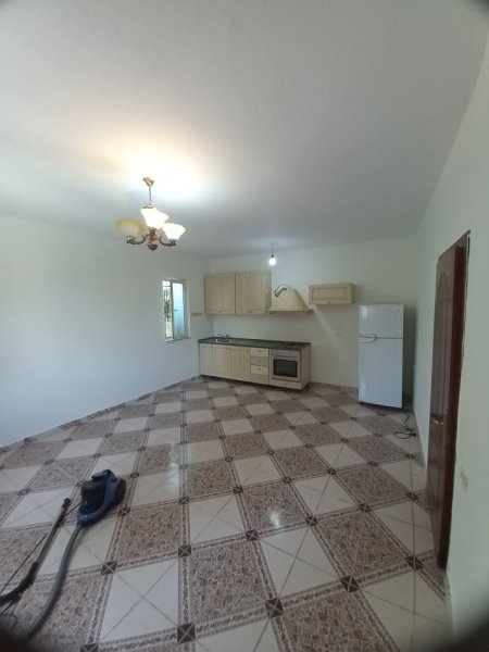 Jepet me qera shtepi 1 Katshe Kati 1, 71 m² 250 €, Kombinat (pas njësisë bashkiake nr 6)