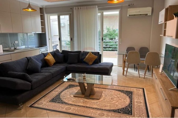Tirane, jepet me qera 1+1+Aneks+Ballkon , 65 m² 551 € (Liqeni i thatë)