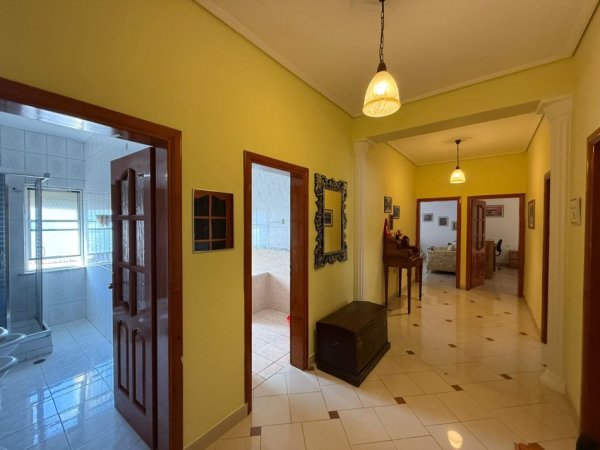 Tirane, jepet me qera apartament NE NJE SUPER ZONE 2+1+Aneks+Ballkon Kati 5, 120 m² 500 € (Prokuroria Mine Peza)