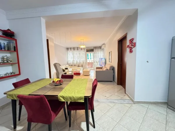 Tirane, shitet apartament 2+1 Kati 2, 121 m² 250.000 € 