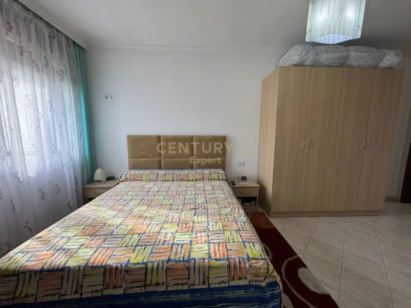 Tirane, shitet apartament 2+1 Kati 2, 121 m² 250.000 € 